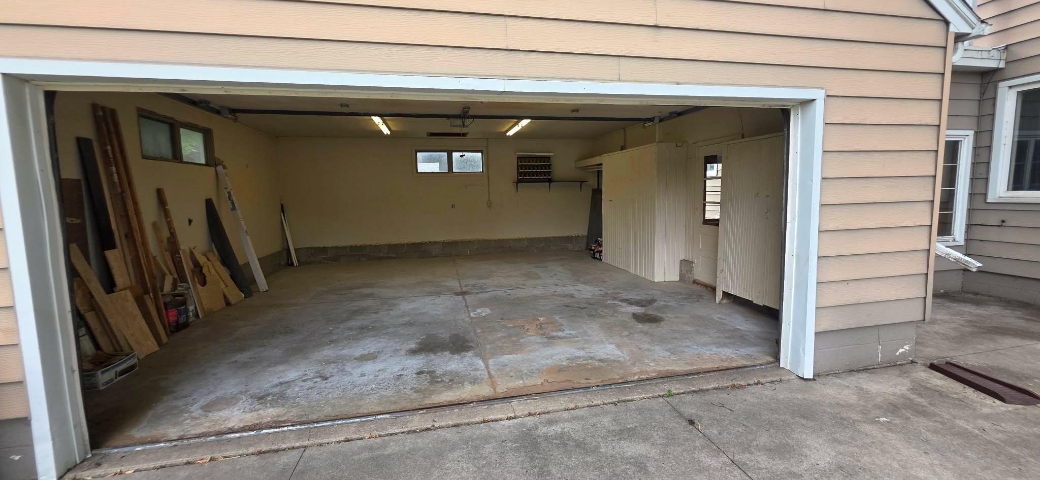107 Park Avenue E Property Photo 13