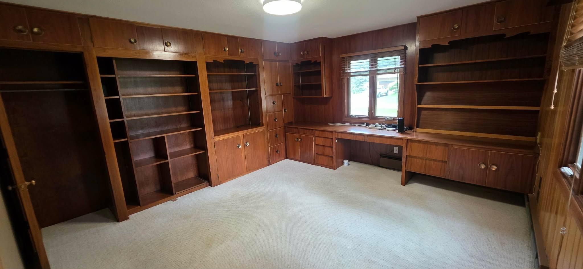107 Park Avenue E Property Photo 35