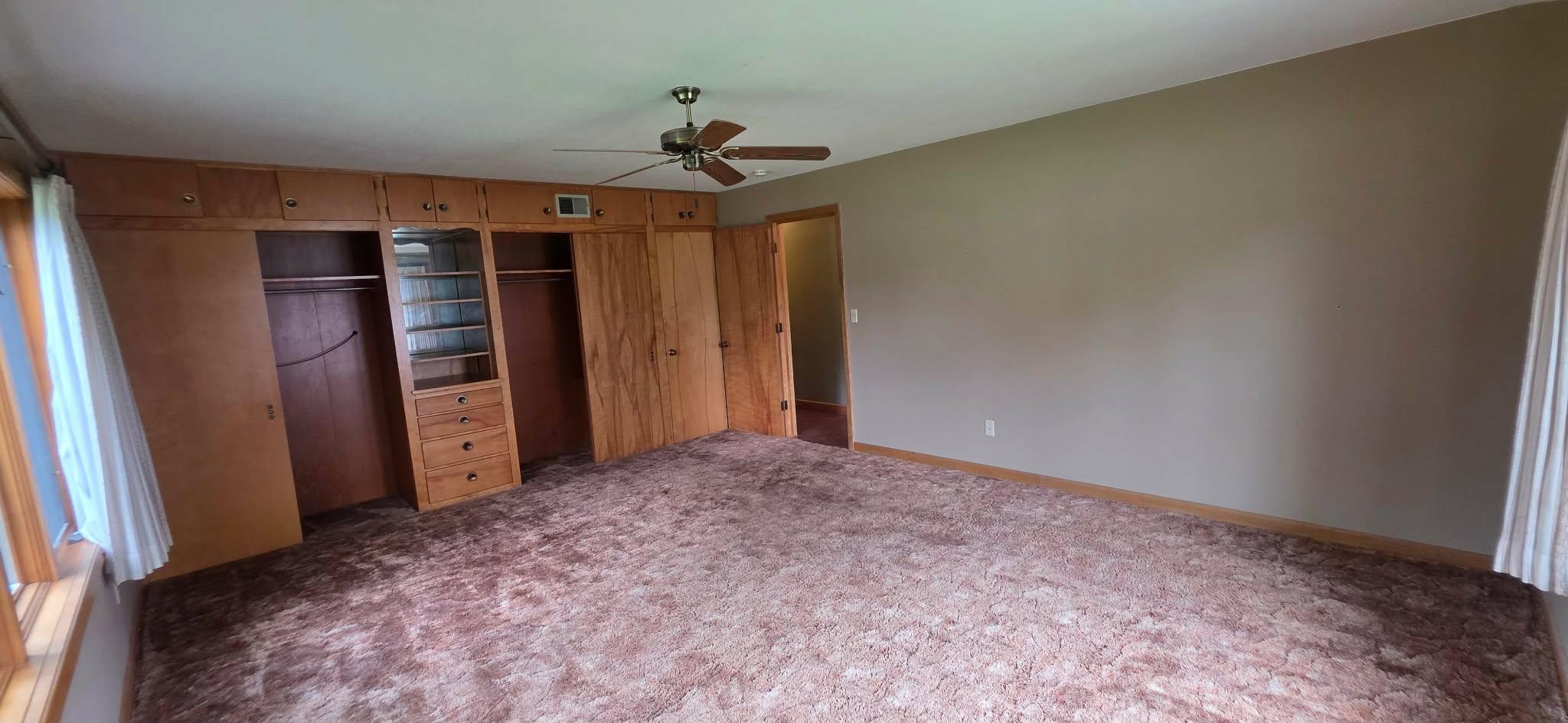 107 Park Avenue E Property Photo 41