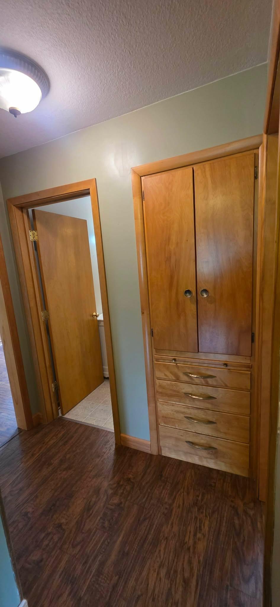 107 Park Avenue E Property Photo 46