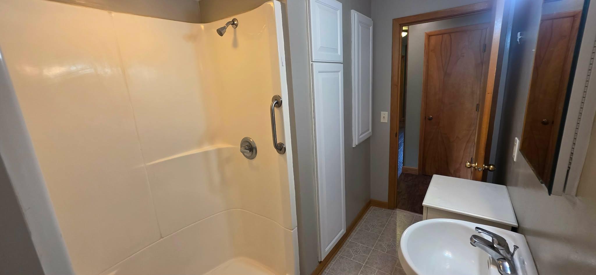 107 Park Avenue E Property Photo 49
