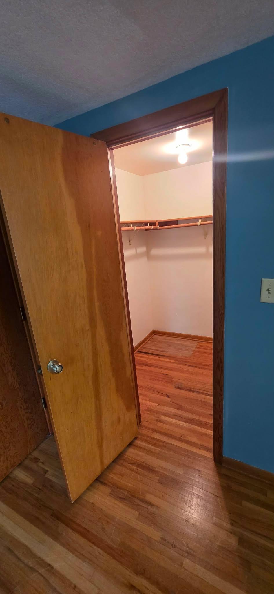 107 Park Avenue E Property Photo 56