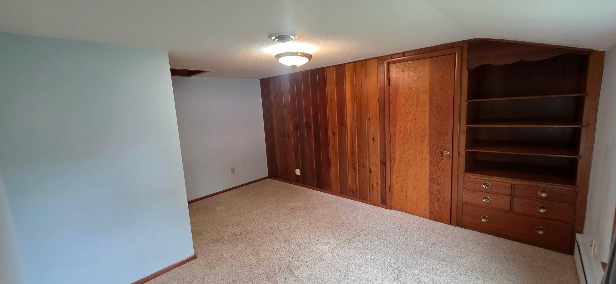 107 Park Avenue E Property Photo 60