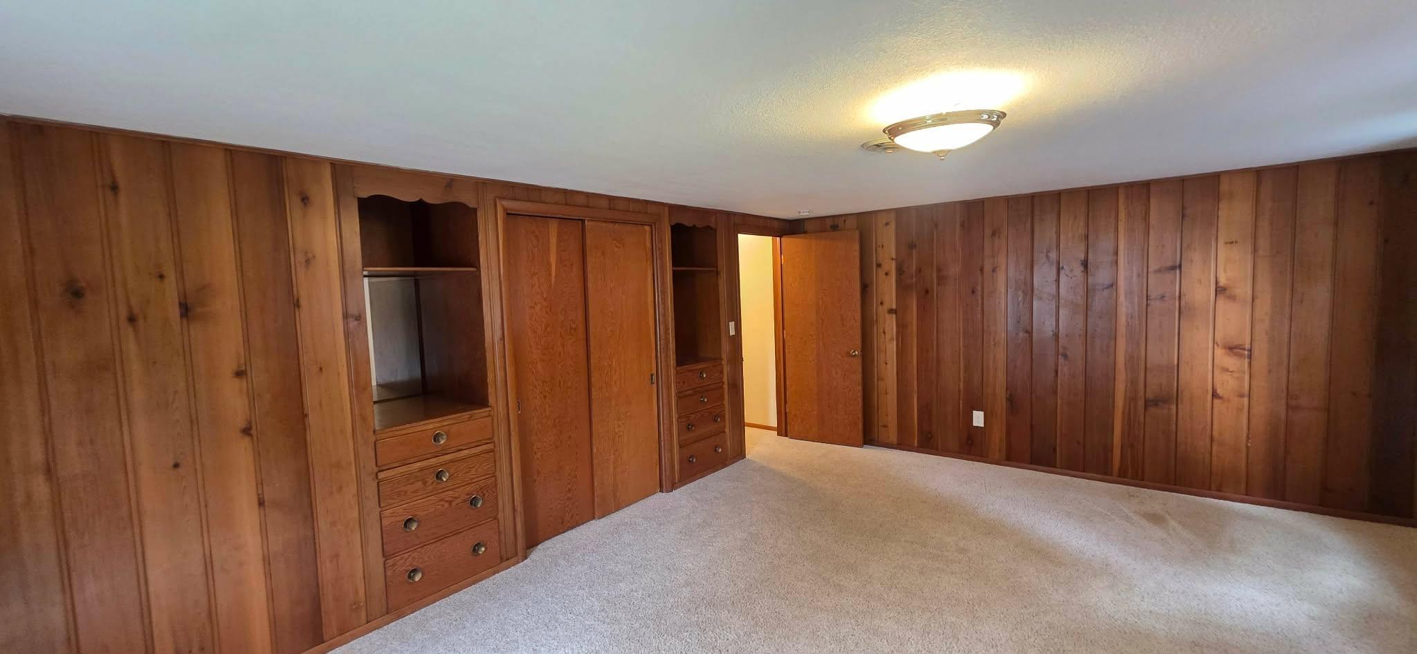 107 Park Avenue E Property Photo 73