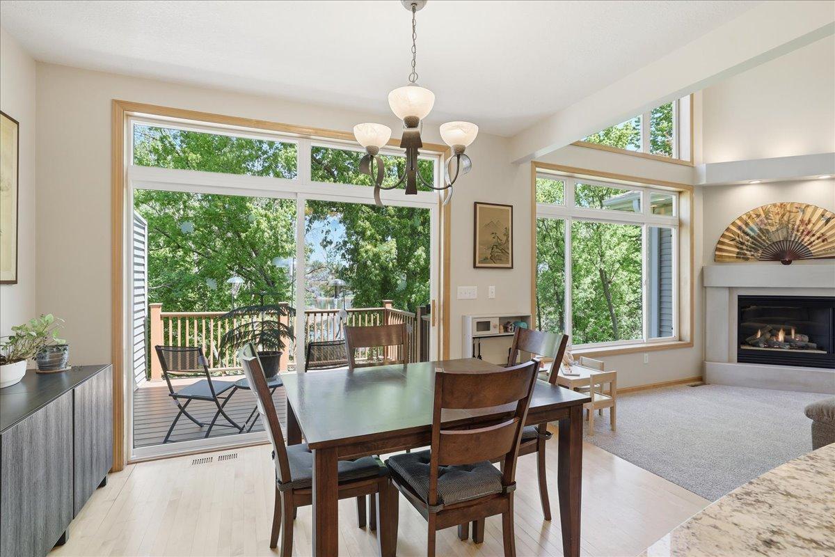 15595 Cherry Path Property Photo 4