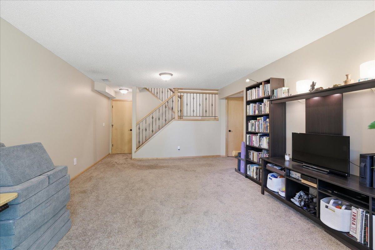 15595 Cherry Path Property Photo 29