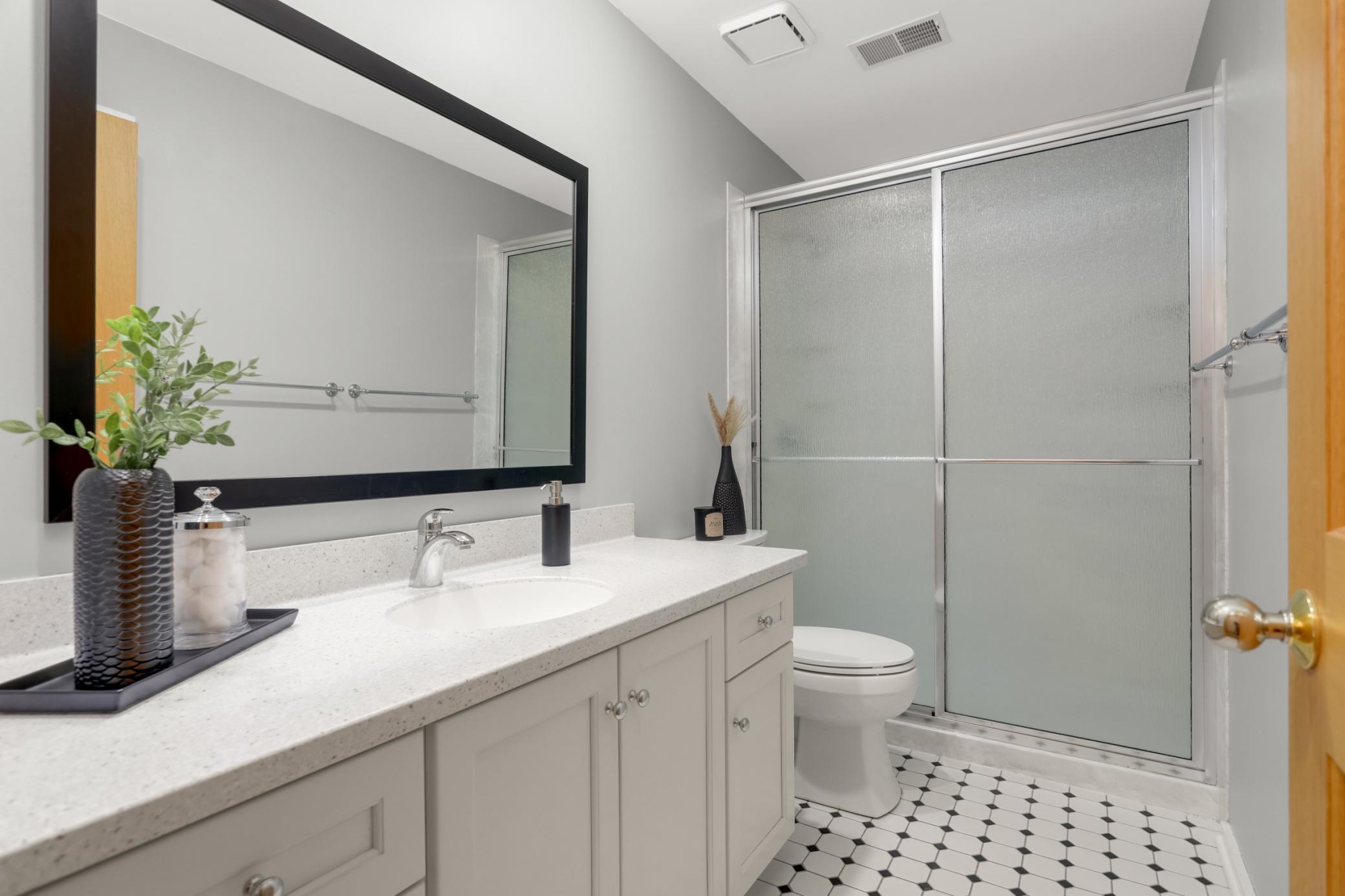 5715 Pond Drive Property Photo 28