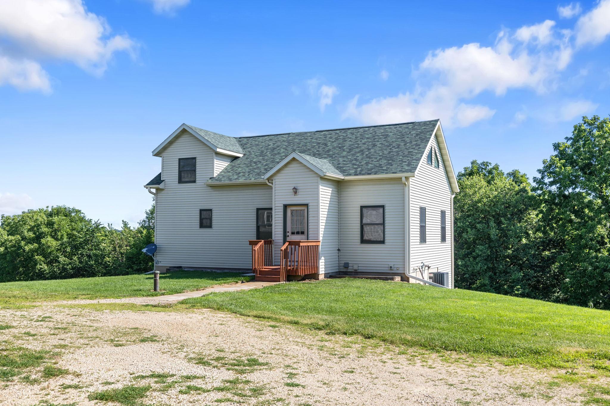 13348 Hillside Road Property Photo 1