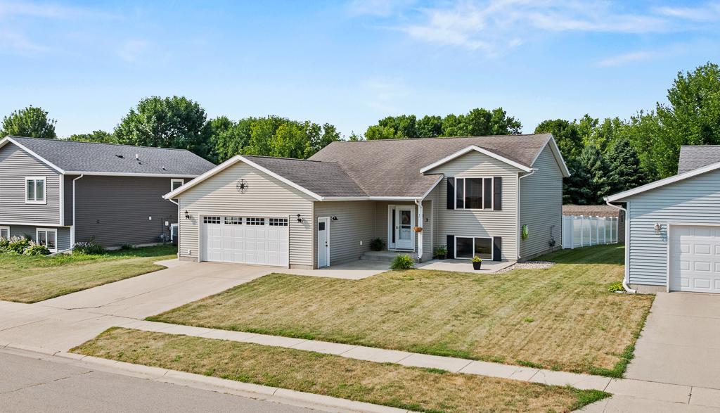 513 Harriett Drive Property Photo 1