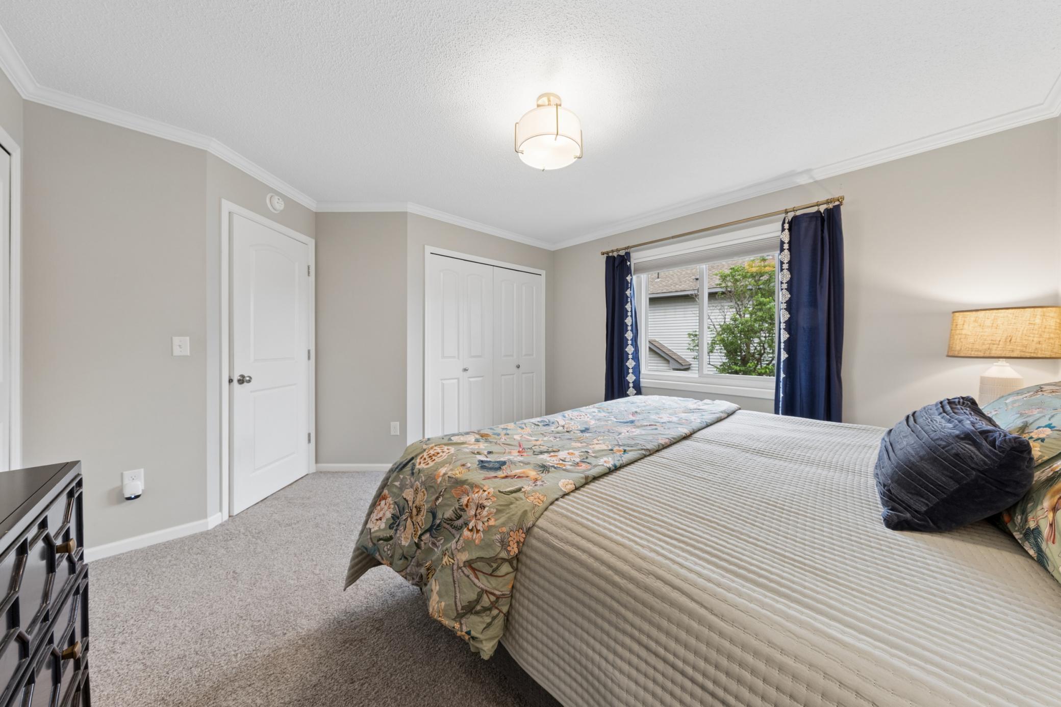9039 Vickors Crossing Property Photo 15