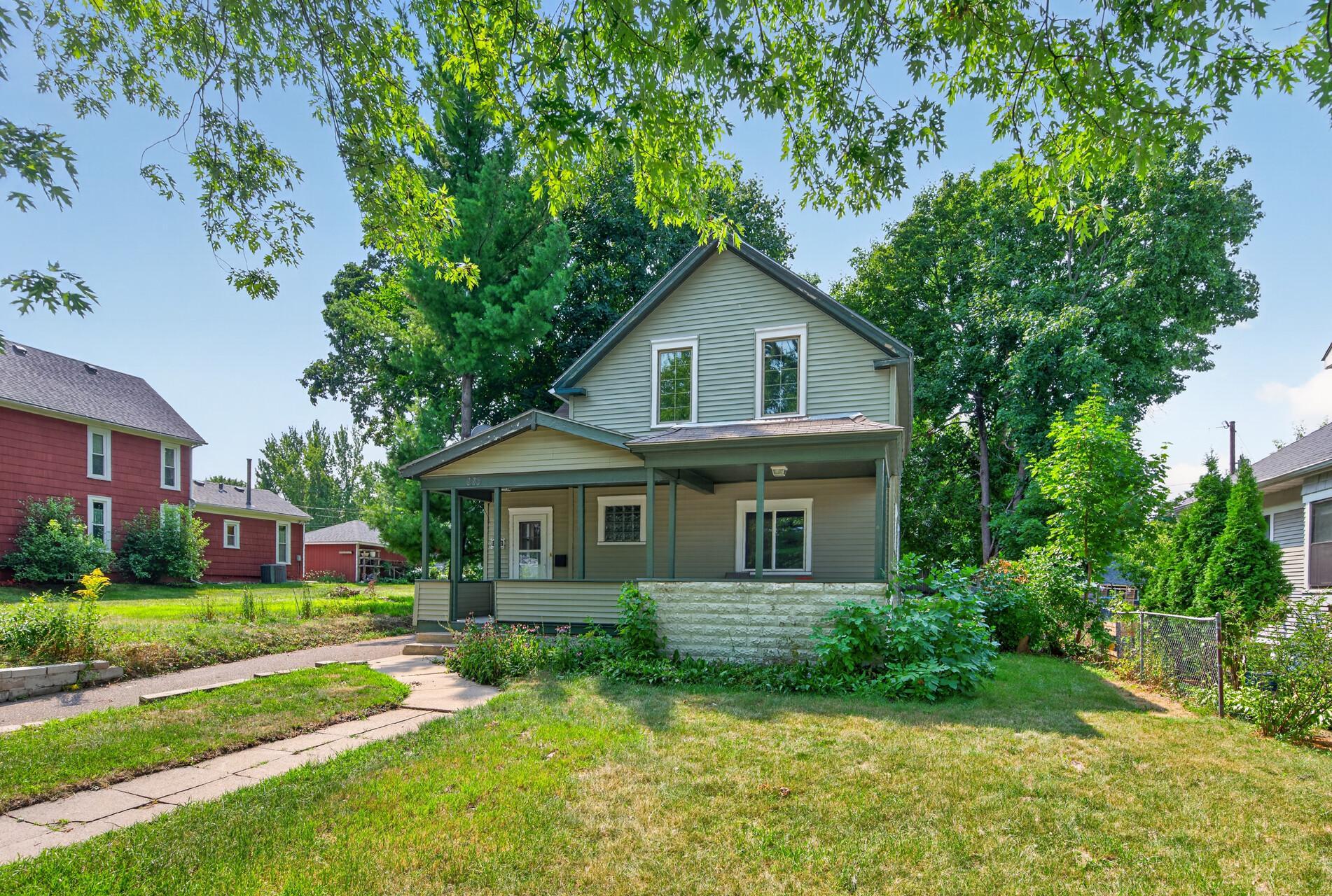 663 Smith Avenue S Property Photo 2
