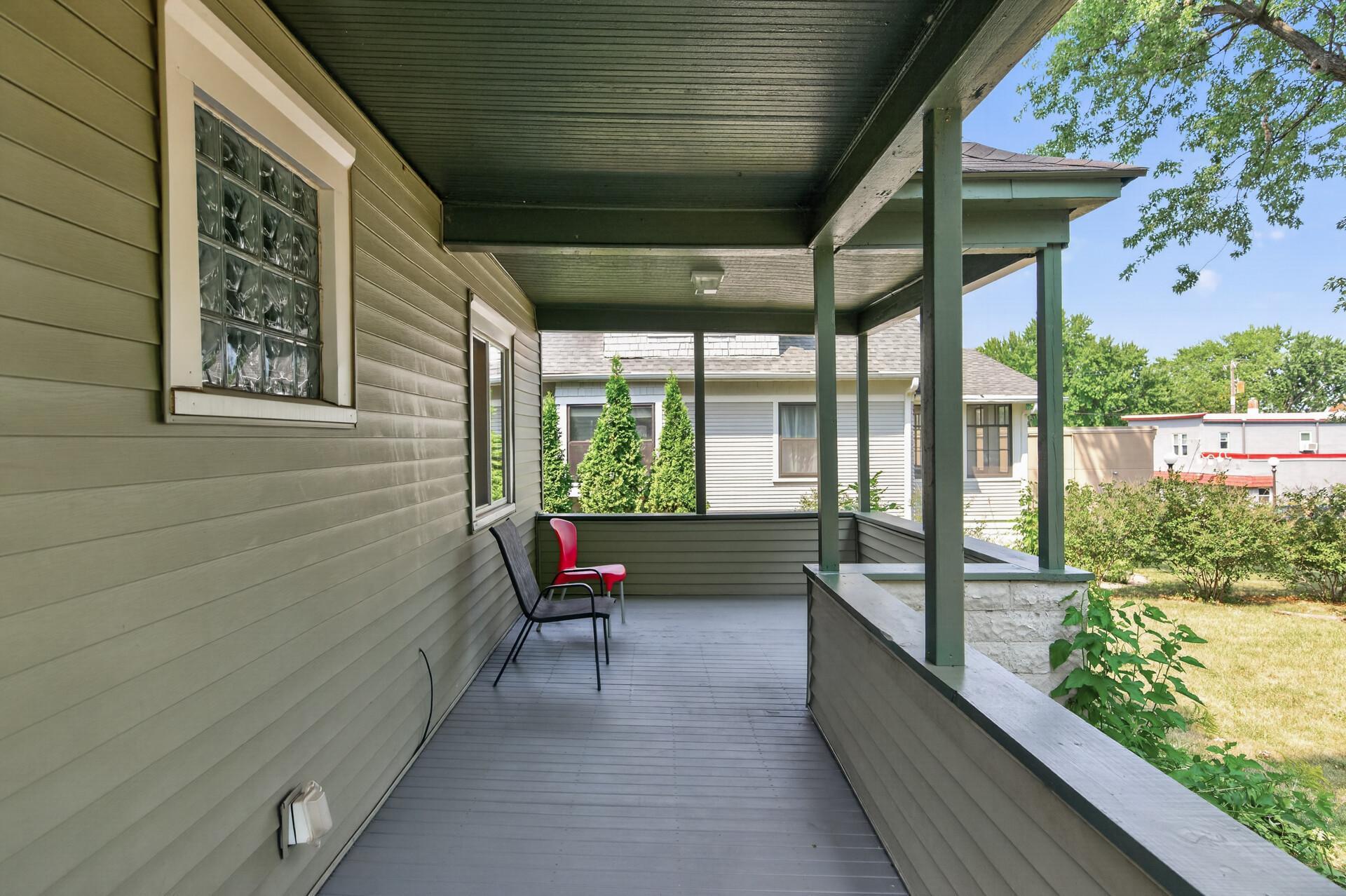 663 Smith Avenue S Property Photo 6