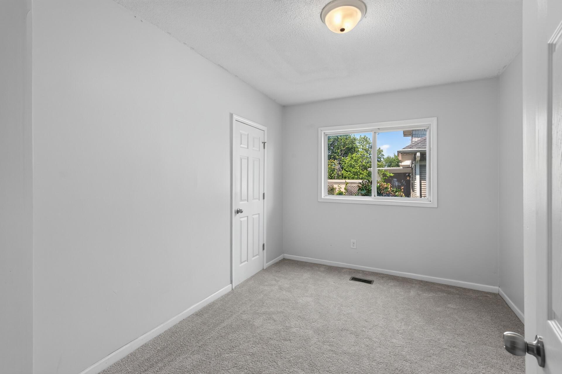 663 Smith Avenue S Property Photo 20