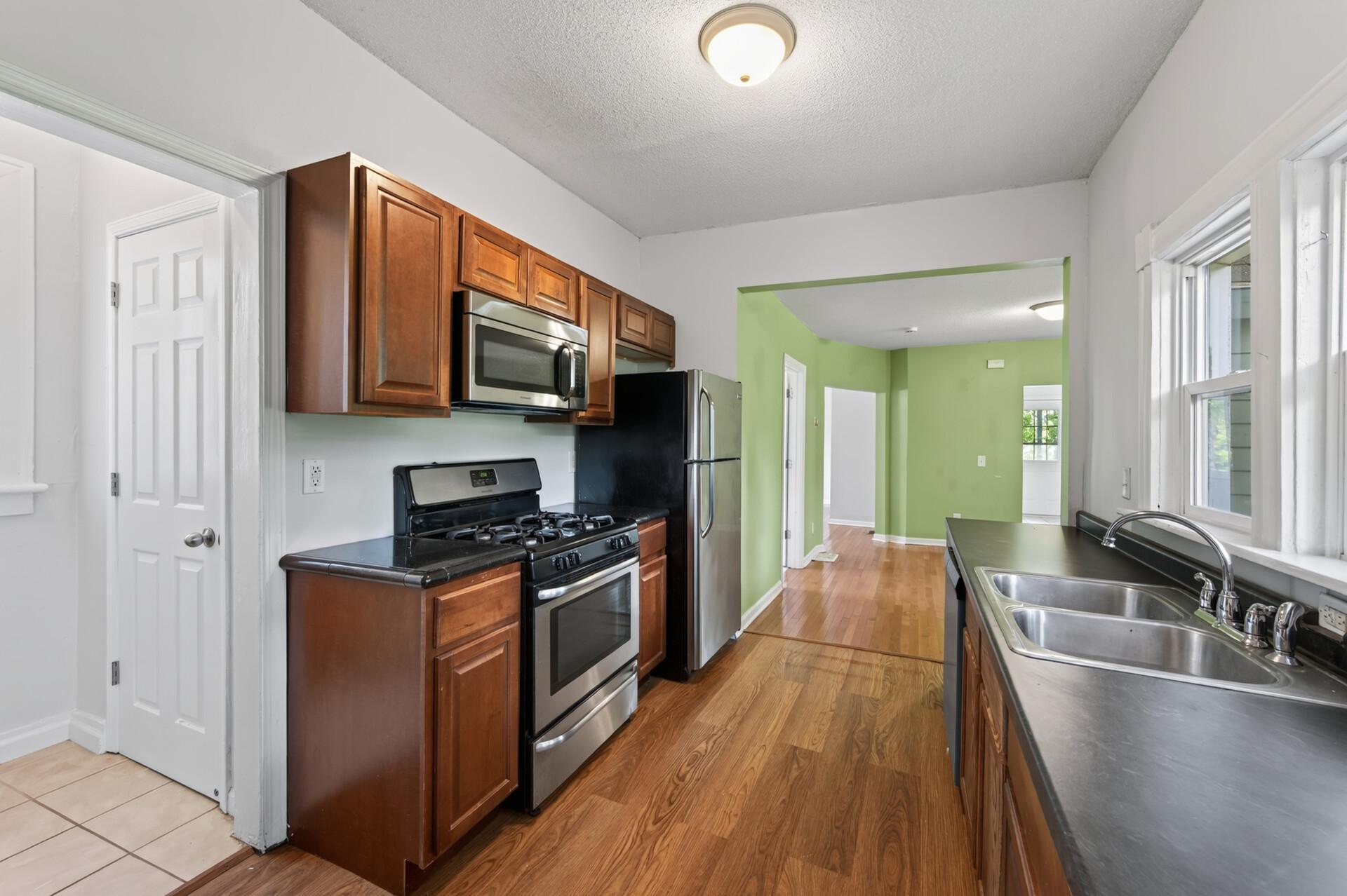 663 Smith Avenue S Property Photo 25
