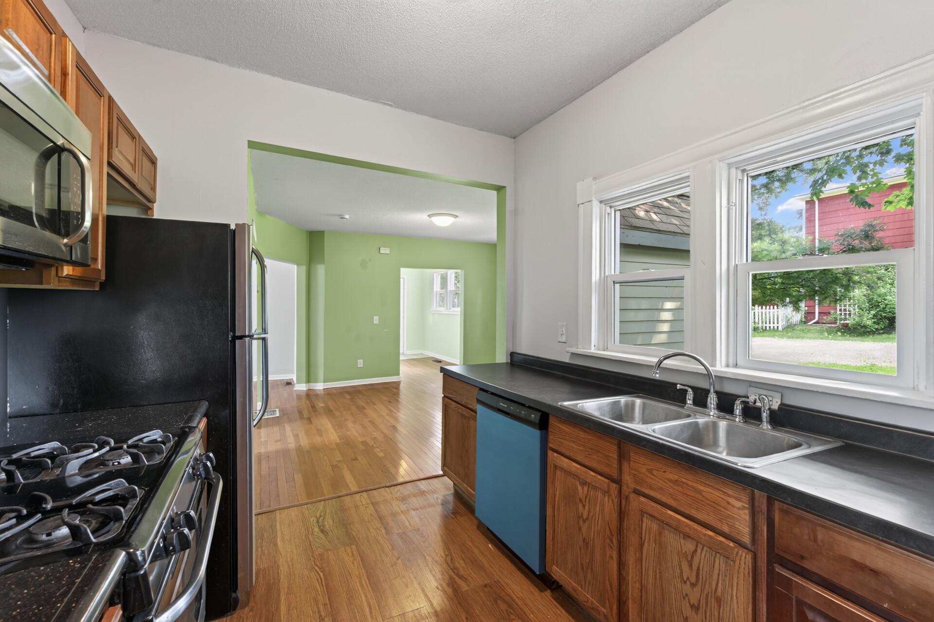 663 Smith Avenue S Property Photo 27
