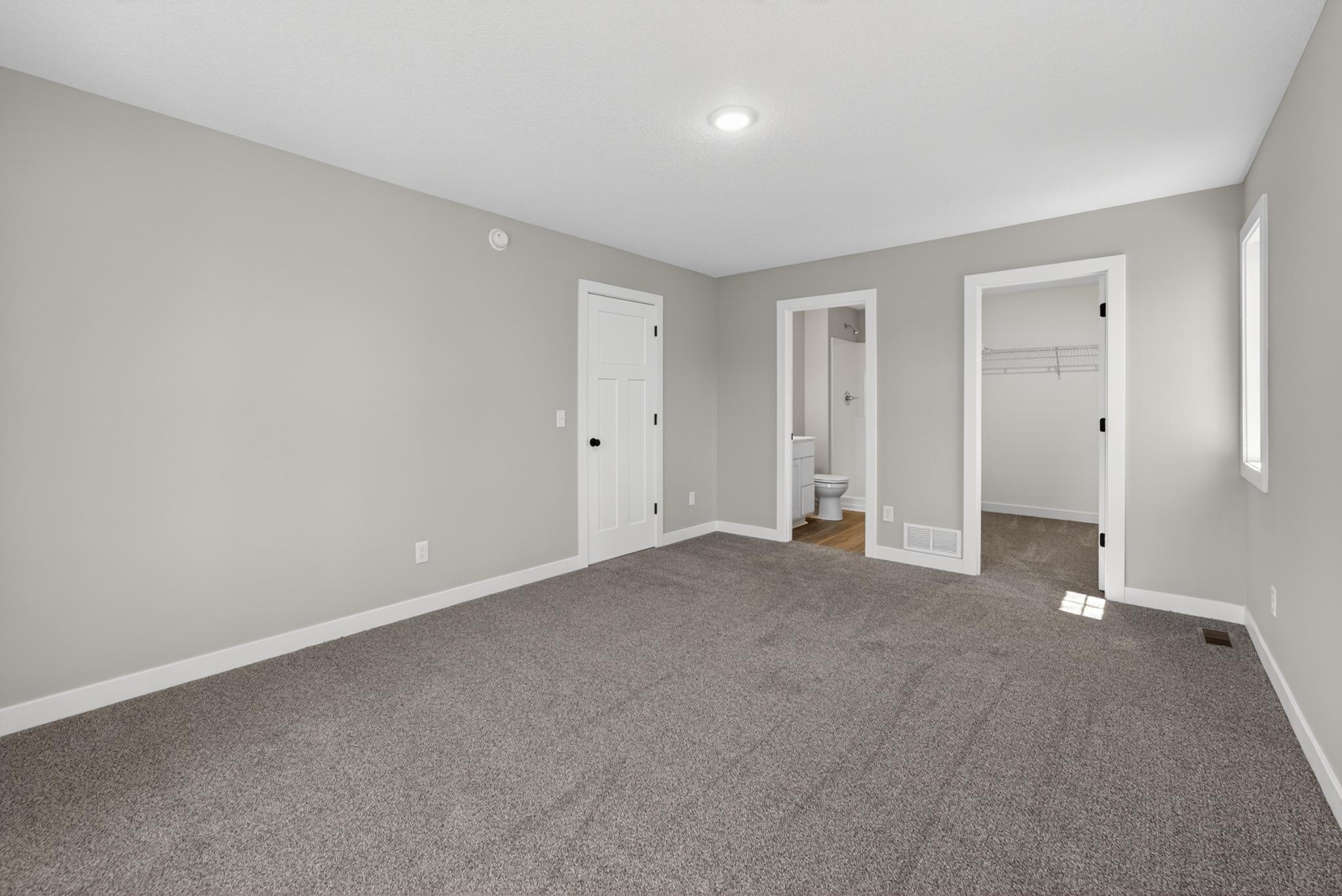 7954 Natalies Way Property Photo 17