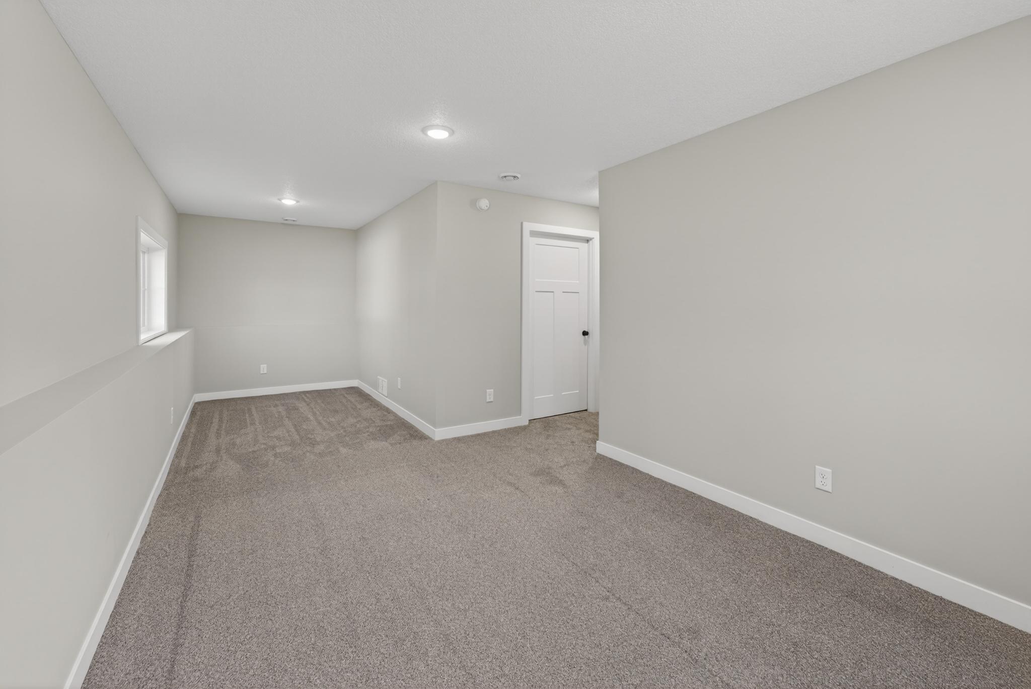 7954 Natalies Way Property Photo 23