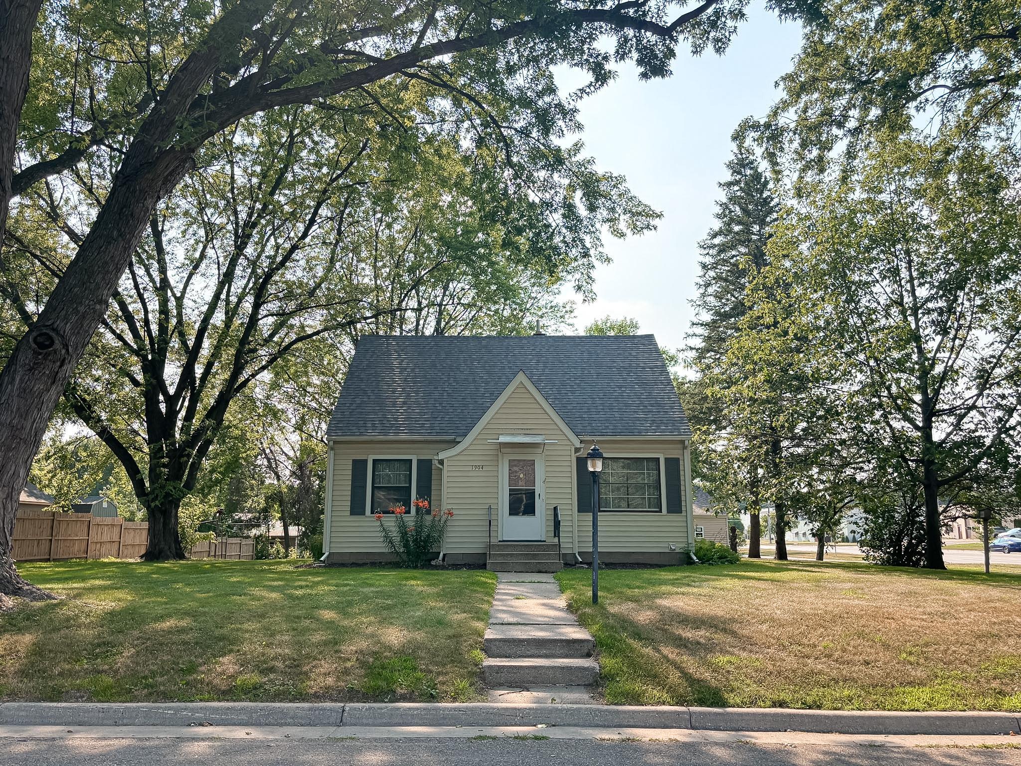 1904 7th Street SW Property Photo 1