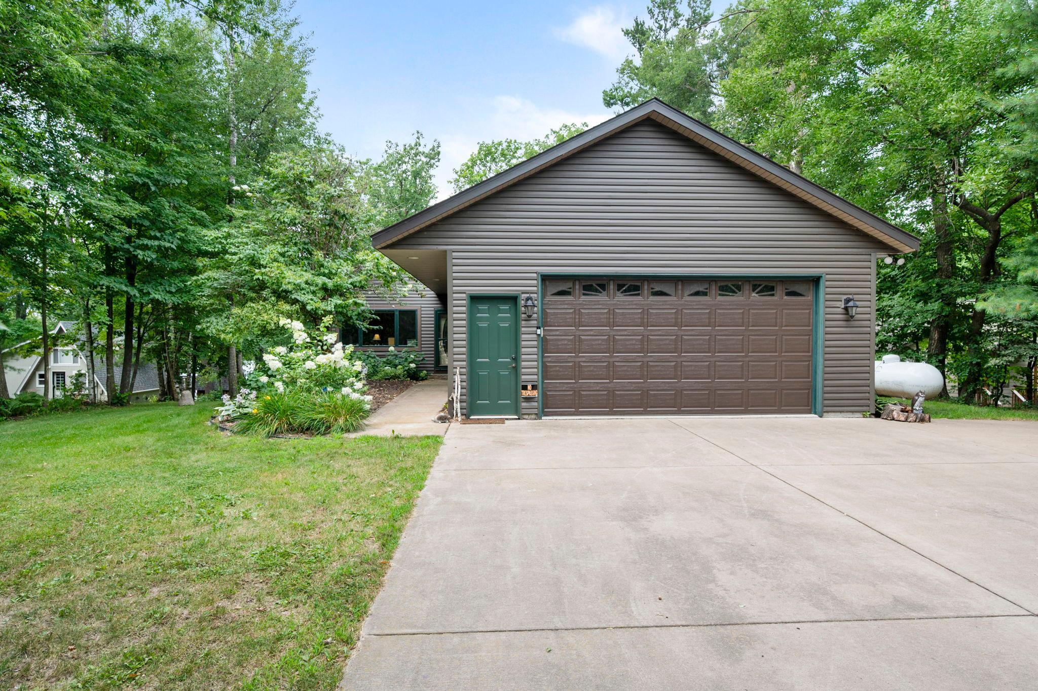 2781 76th Street Property Photo 2