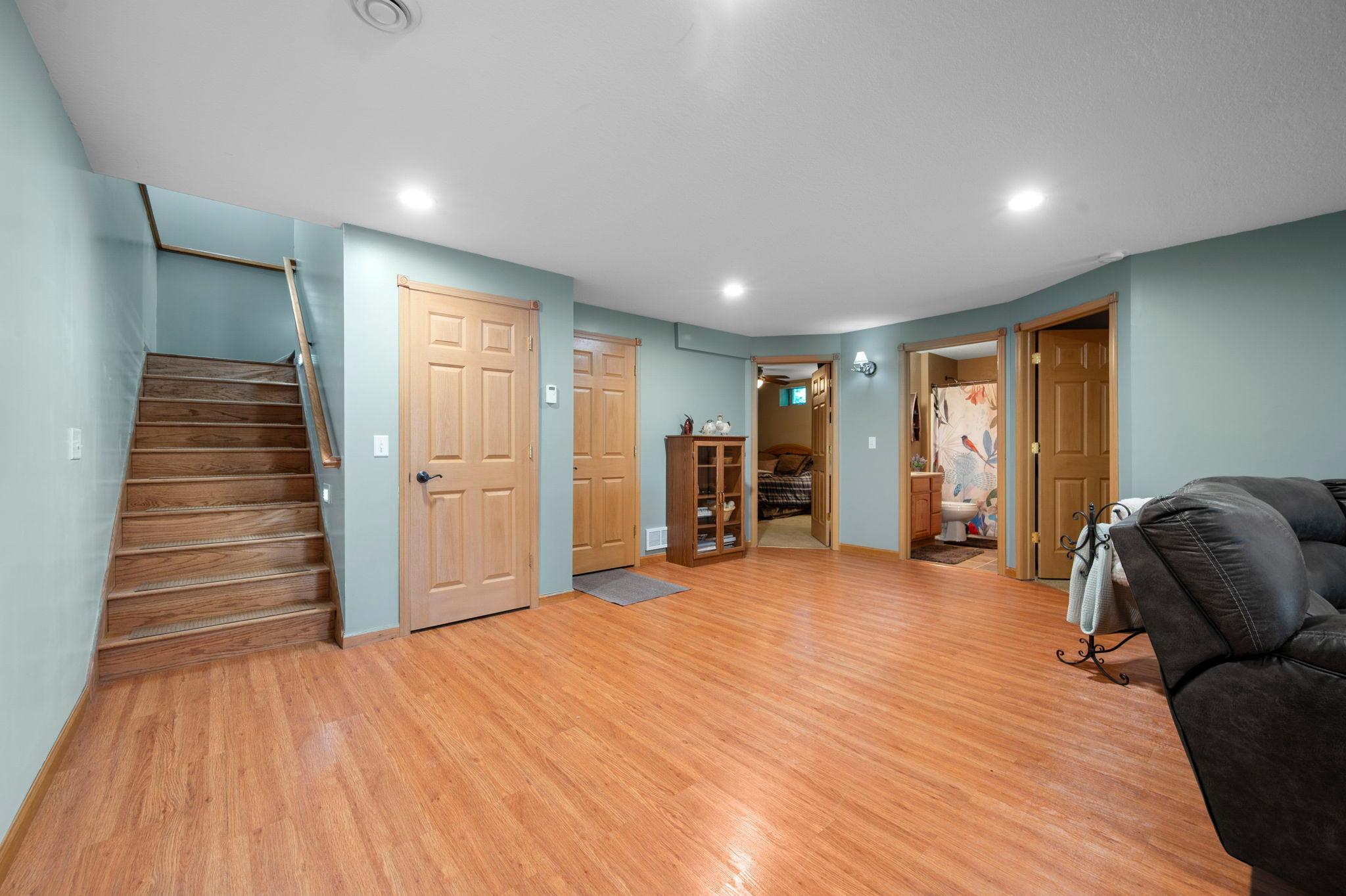 2781 76th Street Property Photo 28
