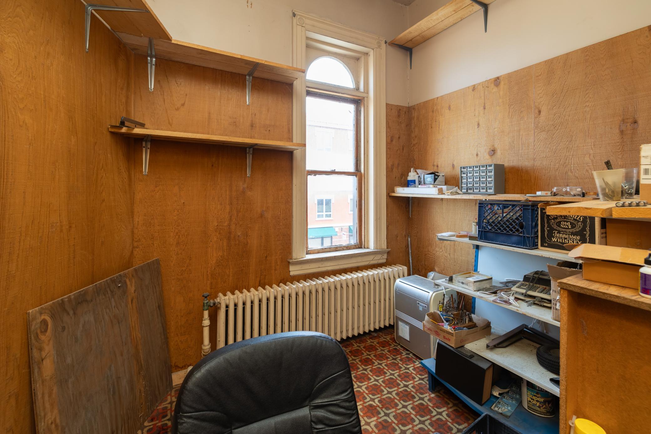 100 S Washington Street Property Photo 33