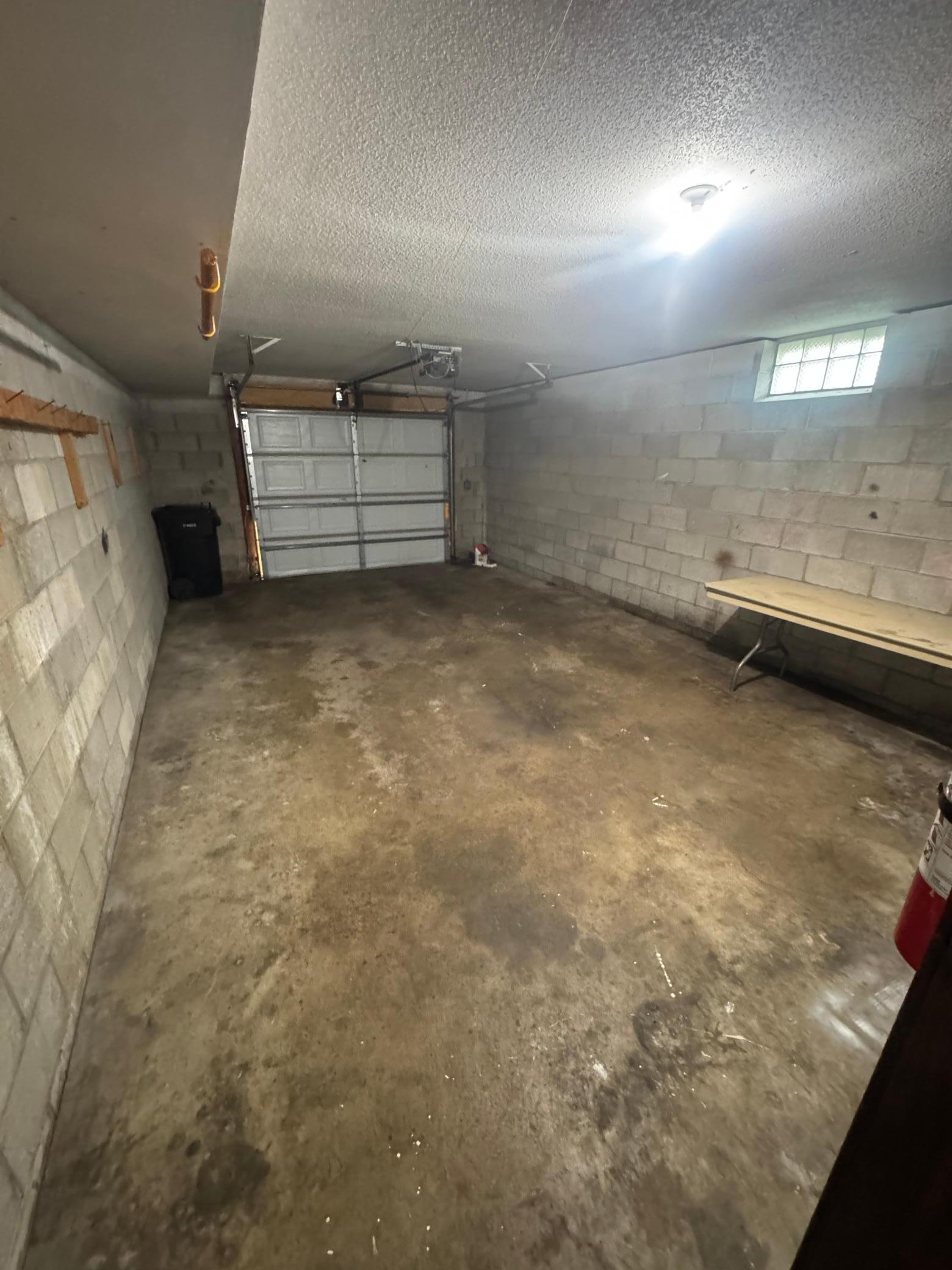 305 Jackson Avenue N Property Photo 6