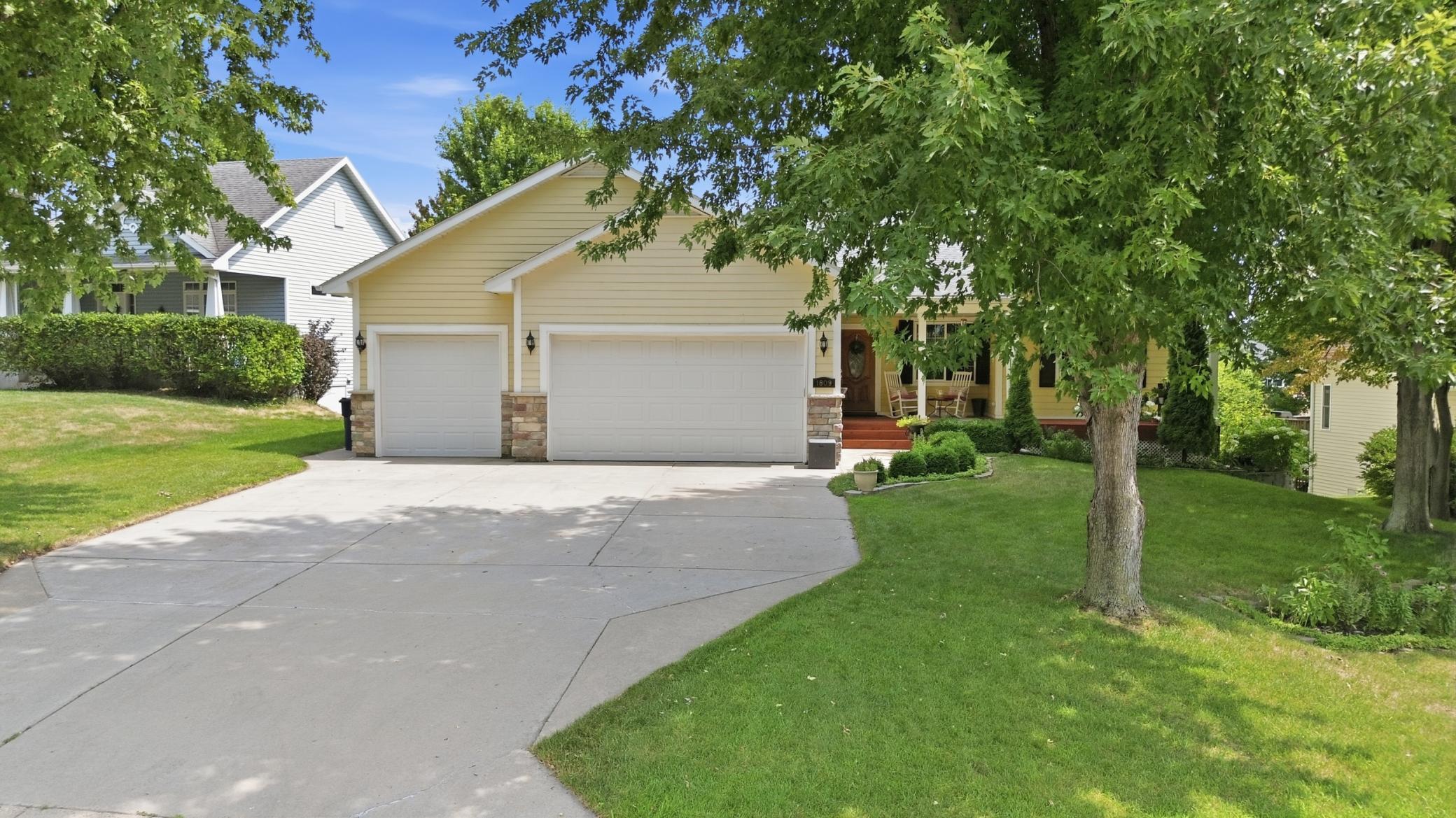 1809 Michigan Drive Property Photo 1