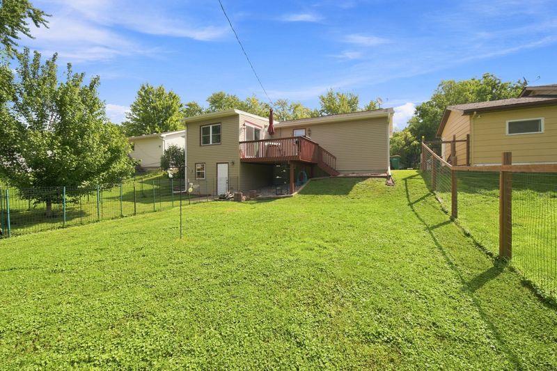 912 S 3rd Avenue Property Photo 1
