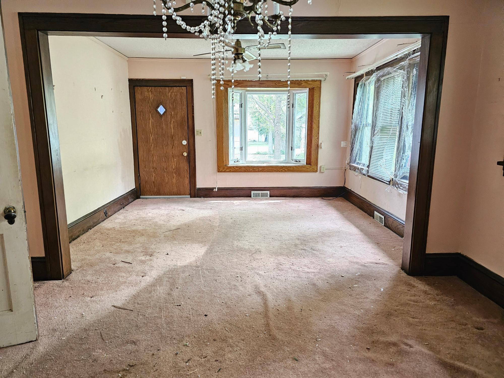 3904 Clinton Avenue Property Photo 3