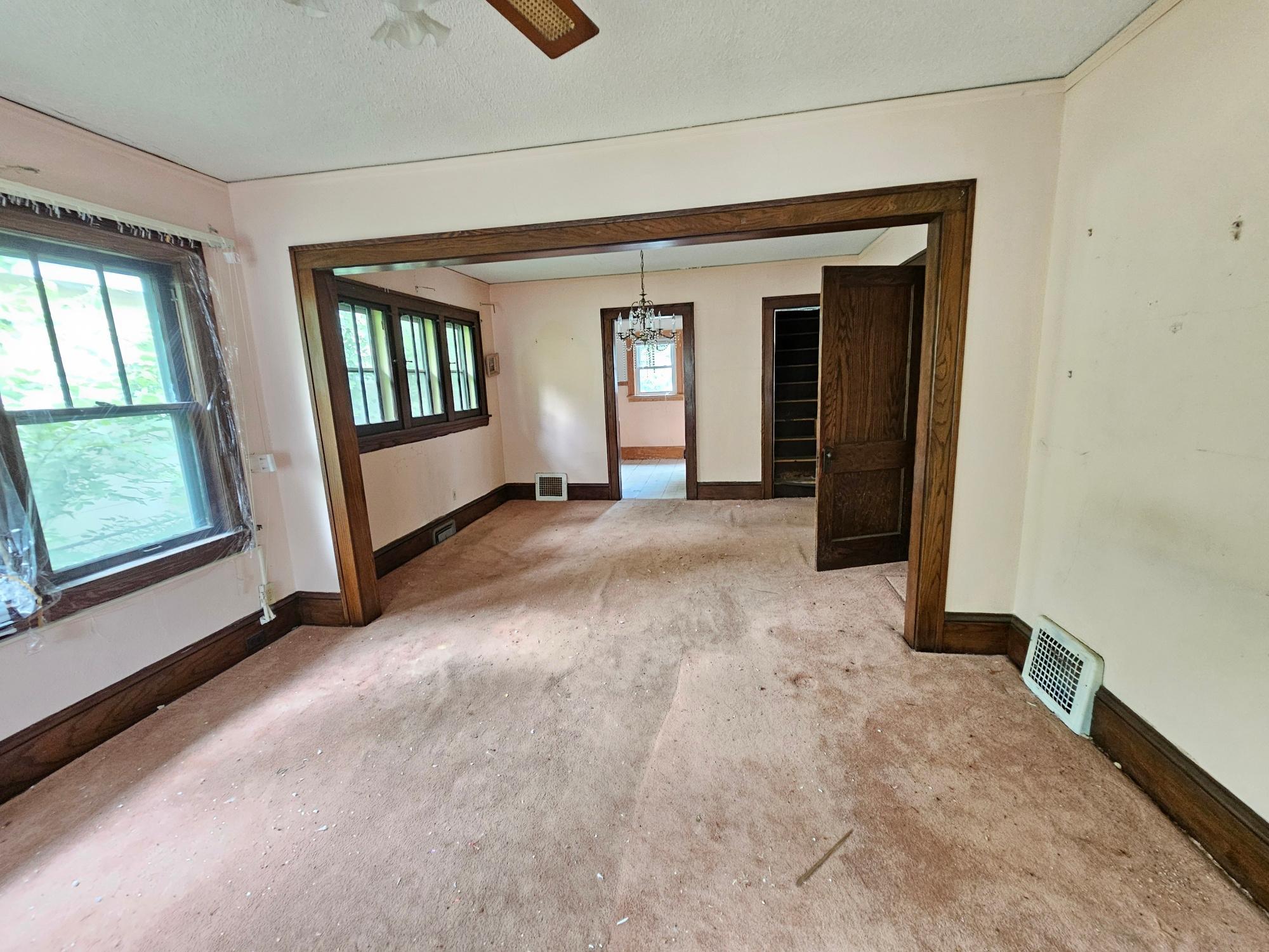 3904 Clinton Avenue Property Photo 5