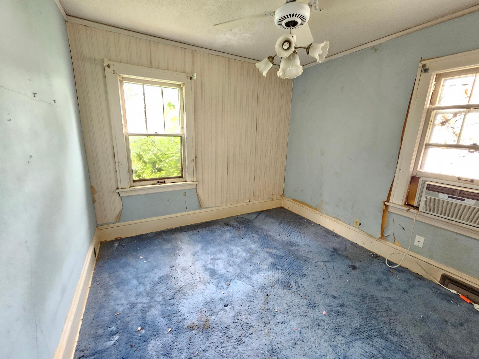 3904 Clinton Avenue Property Photo 7