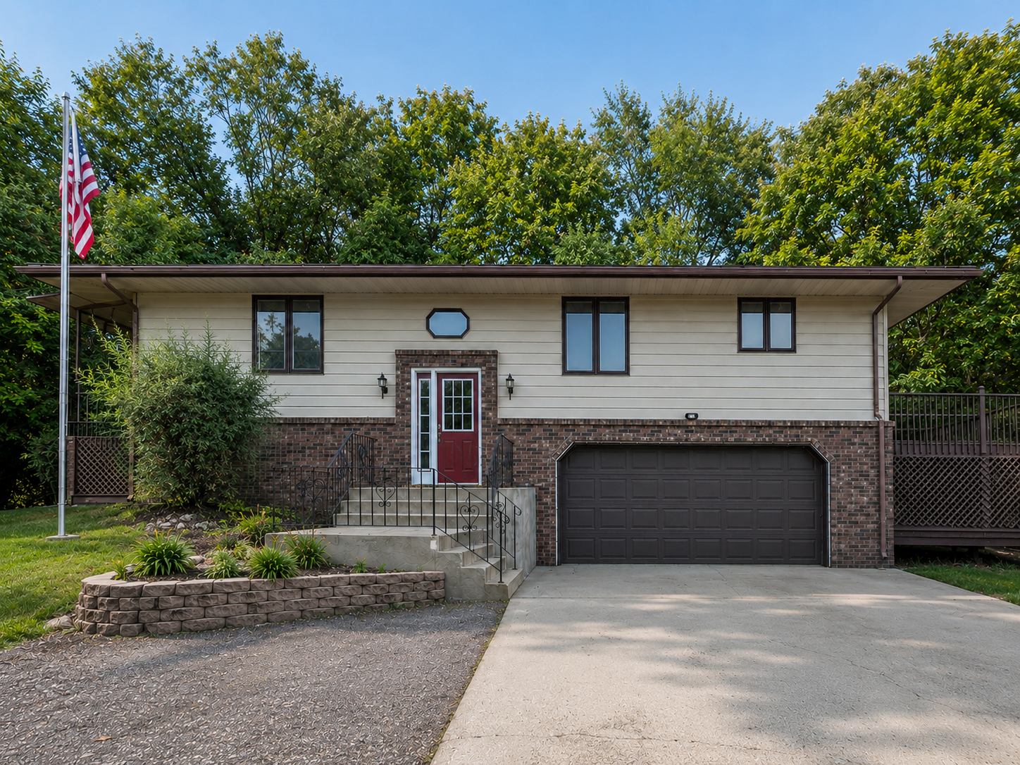 61689 Leaf River Road Property Photo 2
