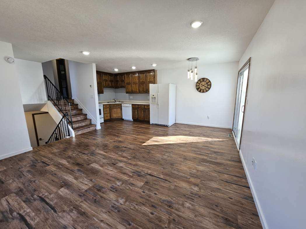 8792 N Maplebrook Circle 8792 Property Photo 1
