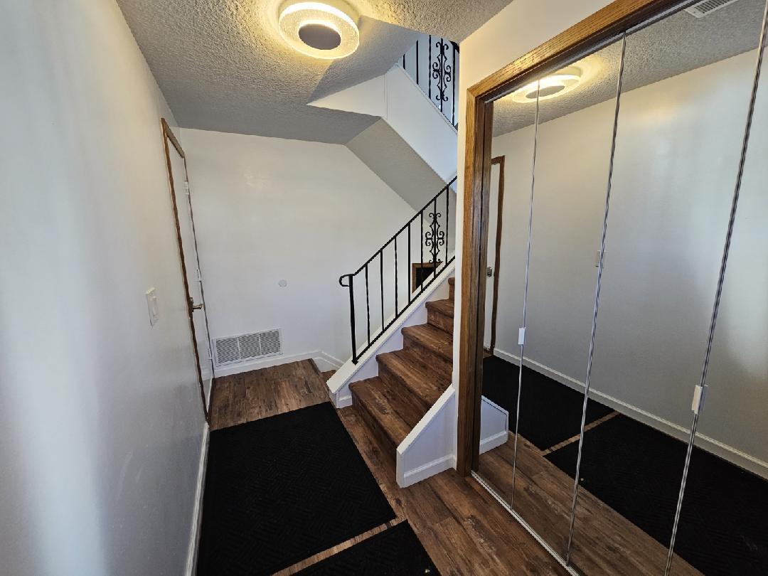 8792 N Maplebrook Circle 8792 Property Photo 6