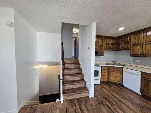 8792 N Maplebrook Circle 8792 Property Photo 8