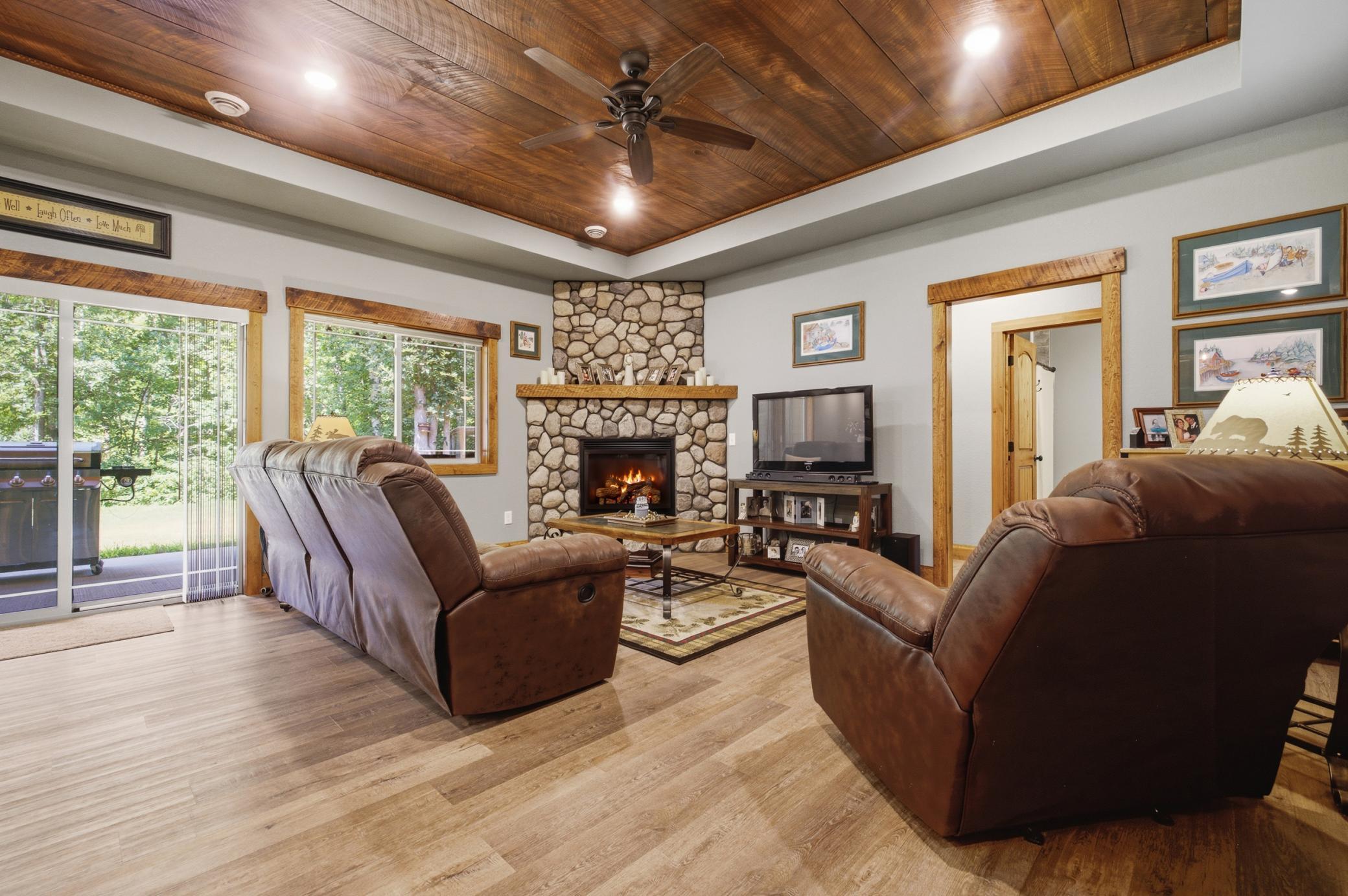 8356 Flower Trail Property Photo 3