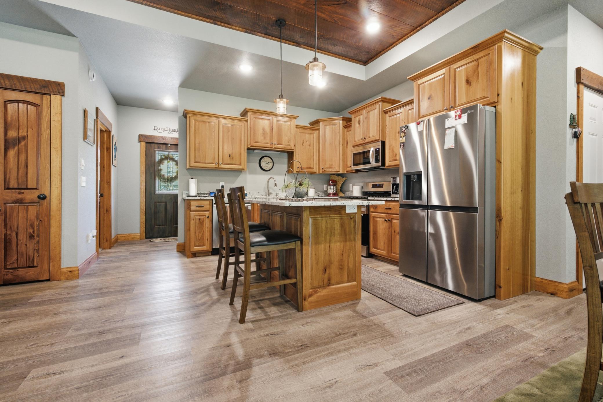 8356 Flower Trail Property Photo 5
