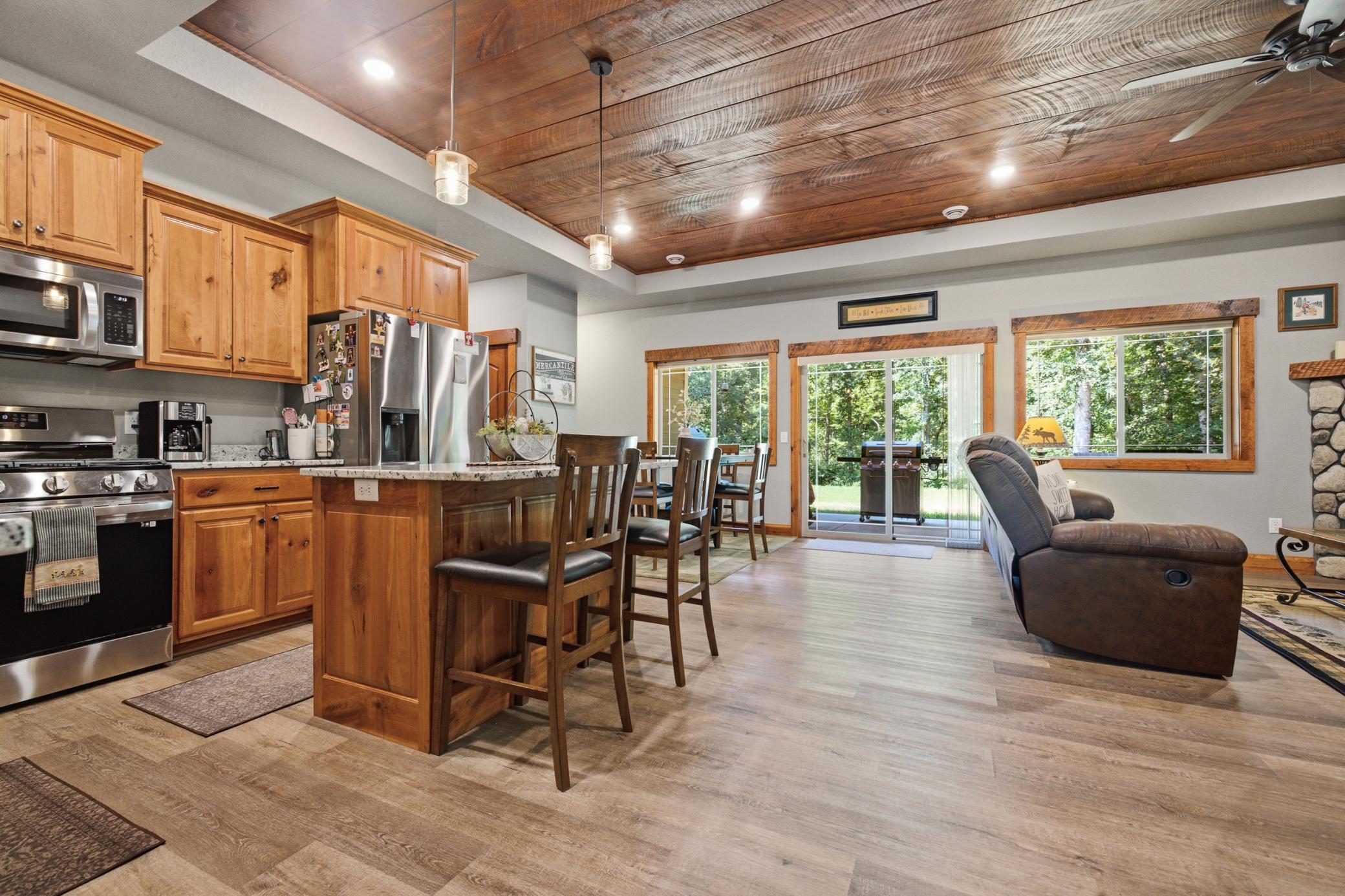 8356 Flower Trail Property Photo 9
