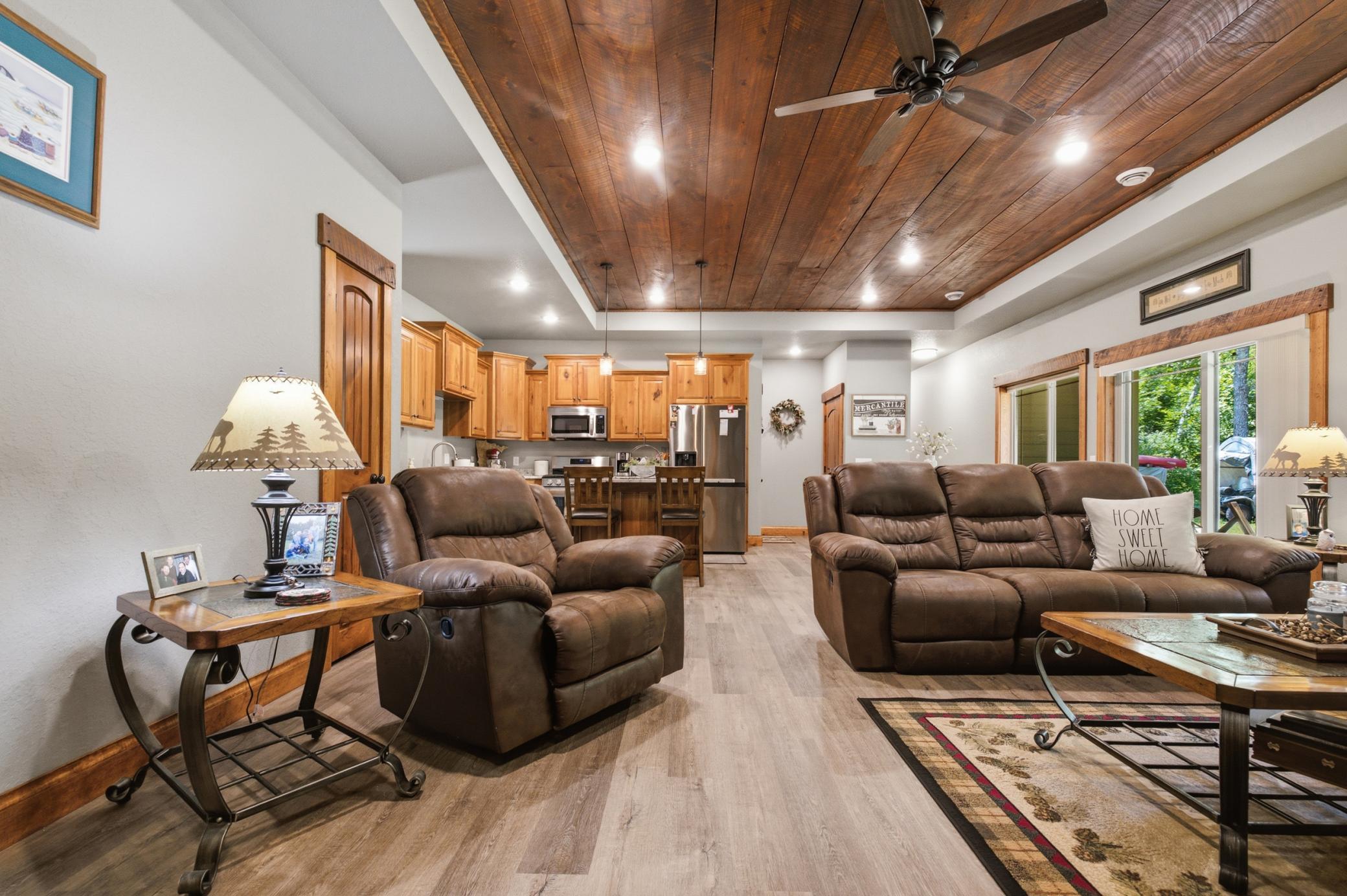 8356 Flower Trail Property Photo 10