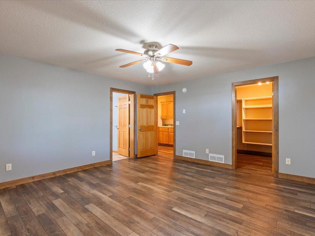 13607 Maplewood Drive Property Photo 17