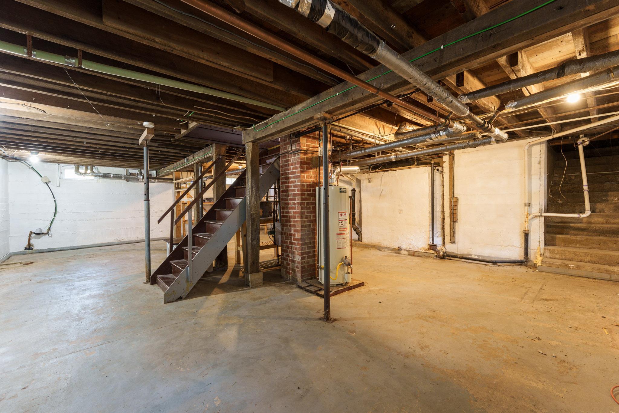 645 S Main Street Property Photo 45