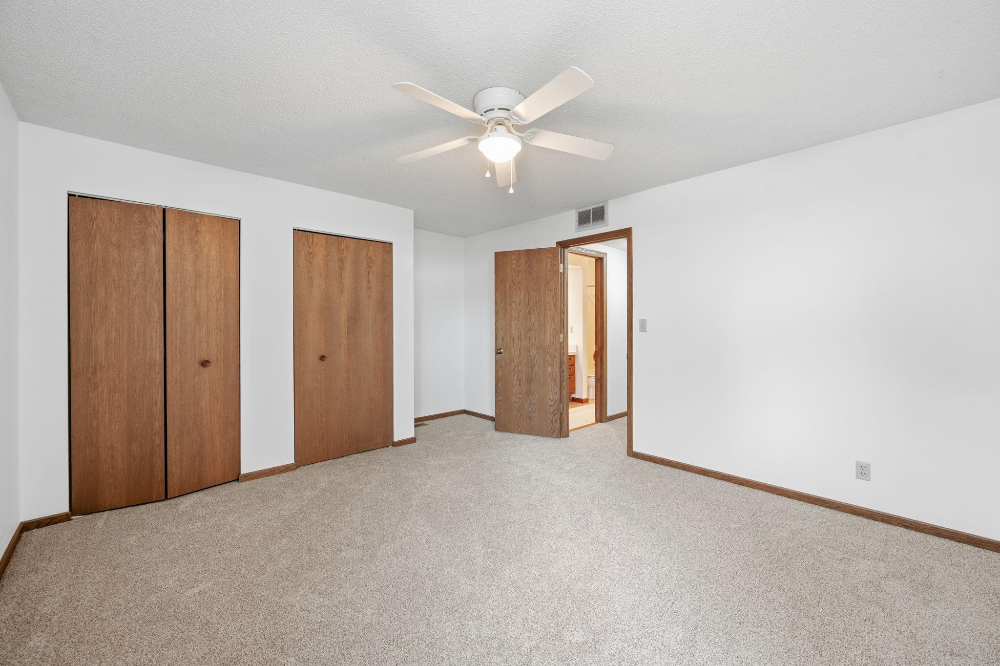 232 S Dewey Street 101 Property Photo 16