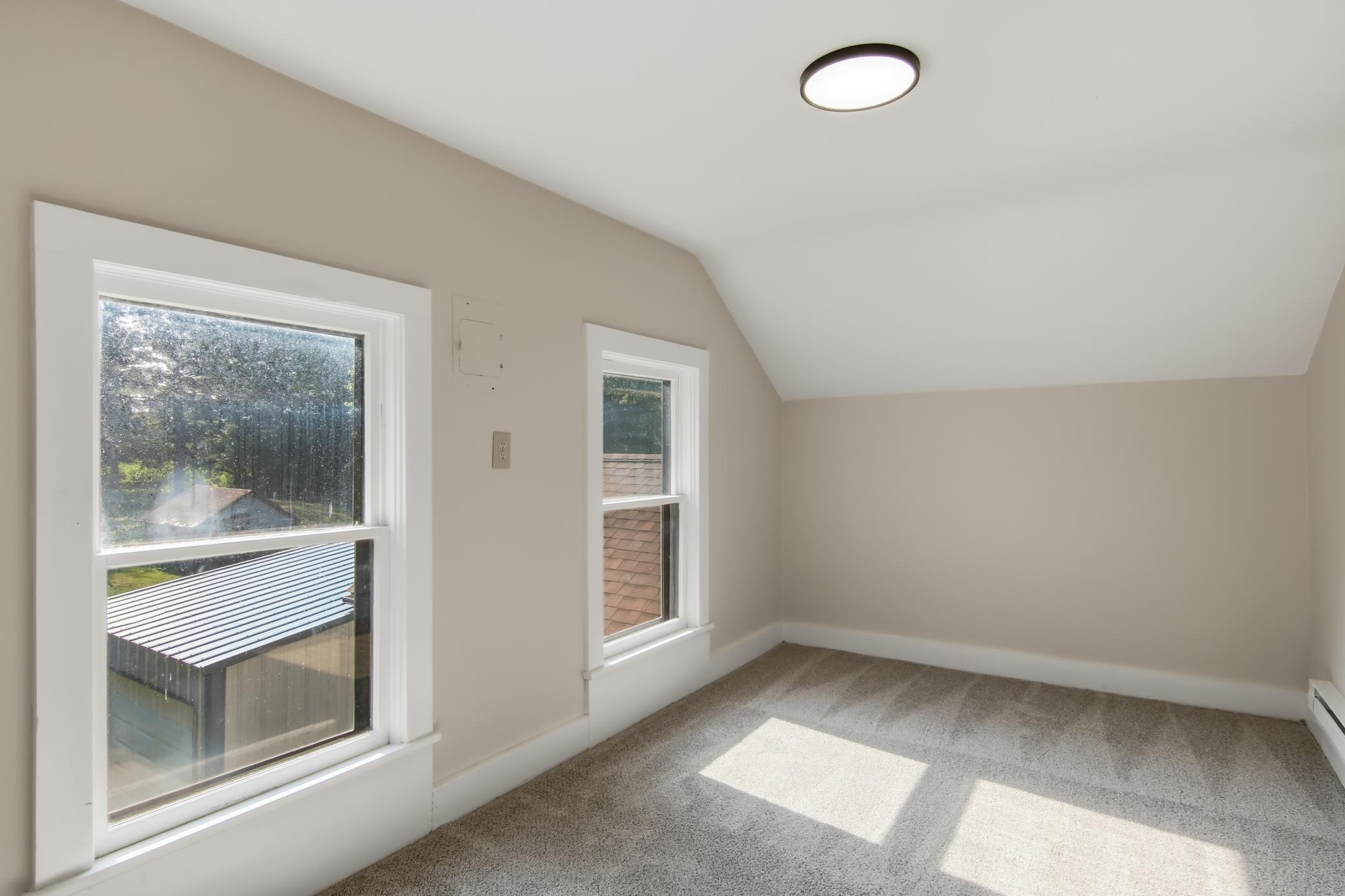 939 Us Highway 63 Property Photo 17