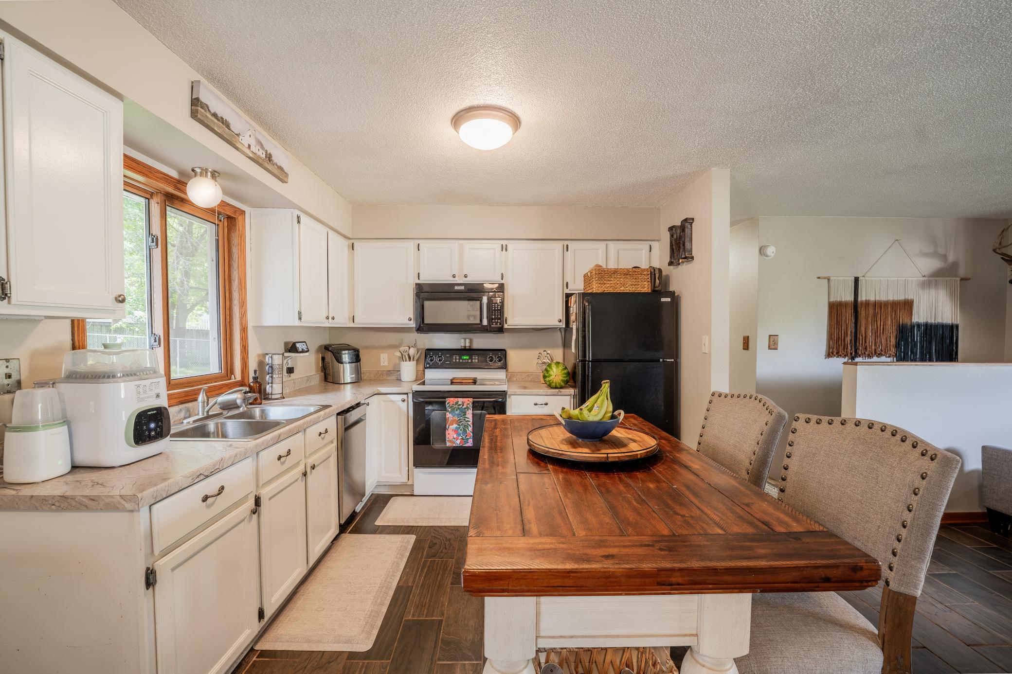 1127 5th Street E Property Photo 8