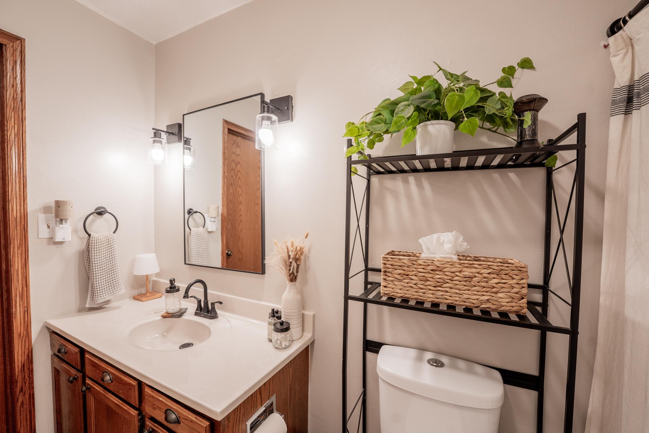 1127 5th Street E Property Photo 24