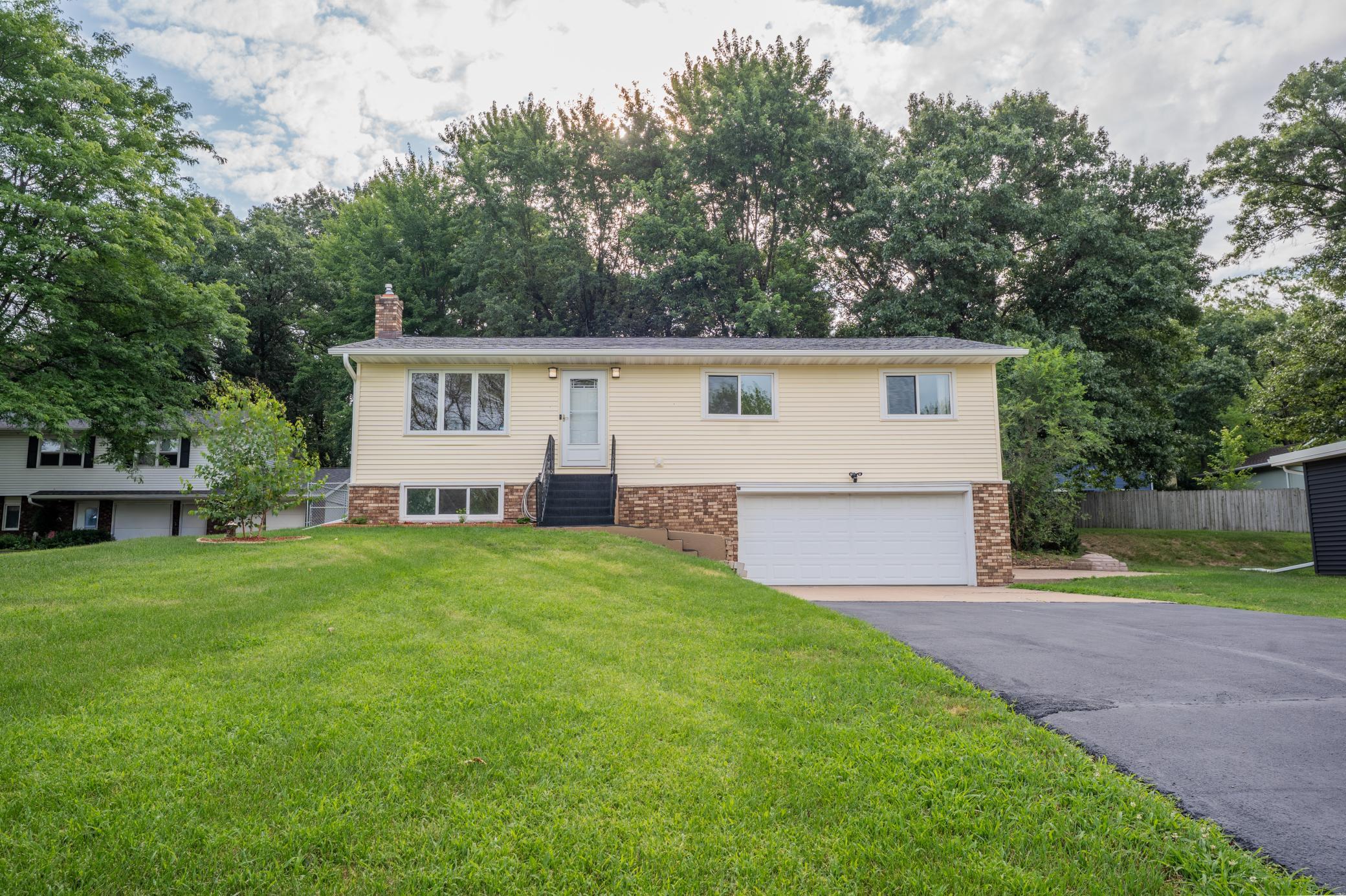 1127 5th Street E Property Photo 34