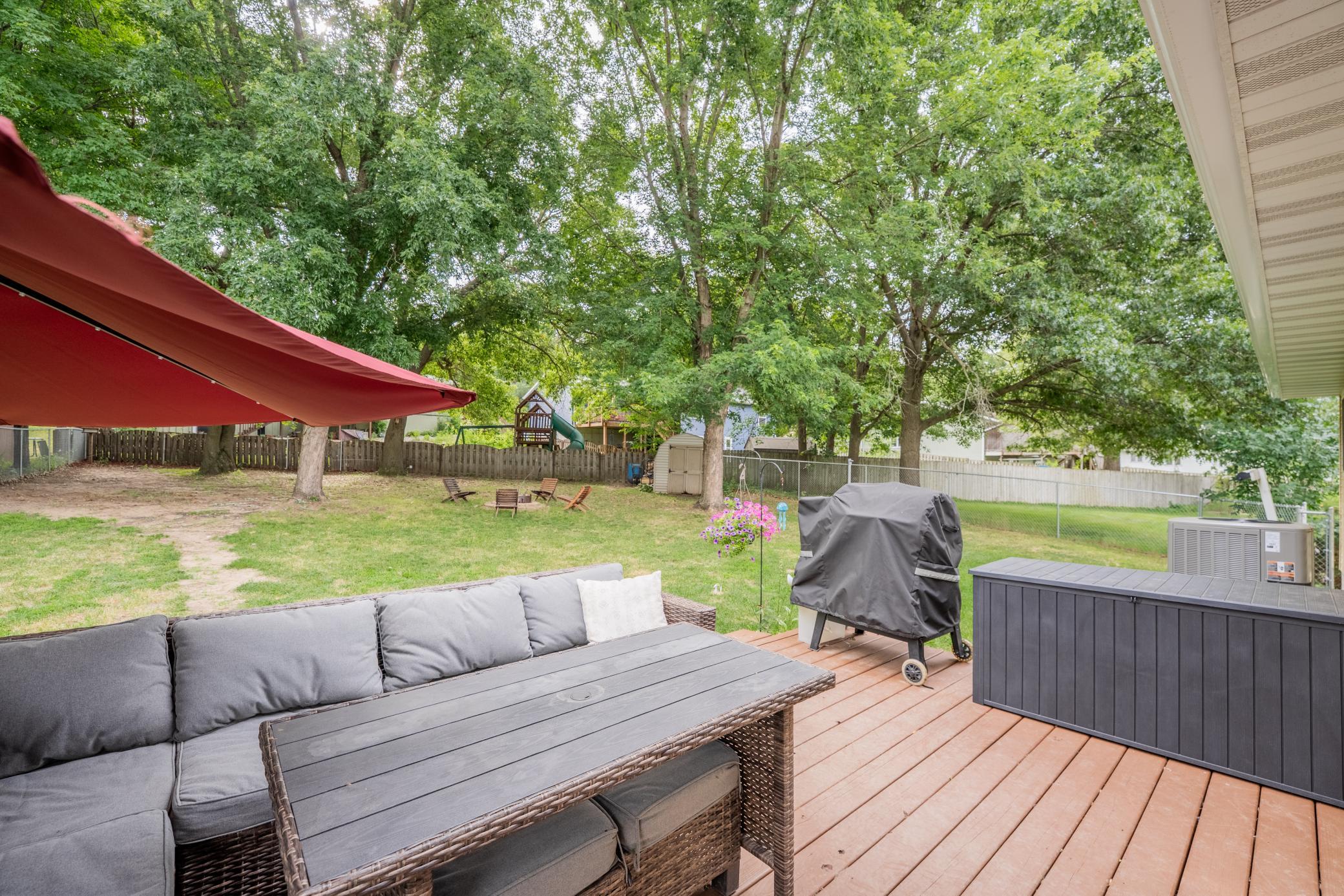 1127 5th Street E Property Photo 38
