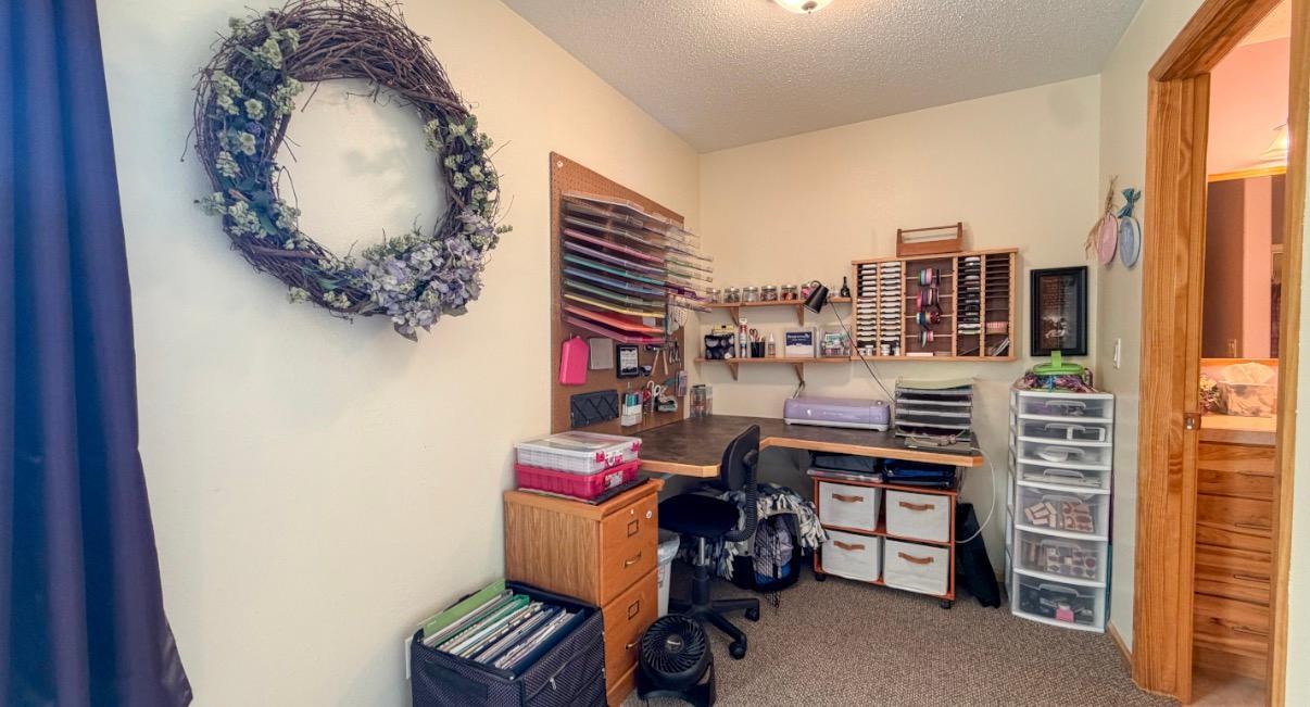 5252 Elmwood Court Ne Property Photo 11