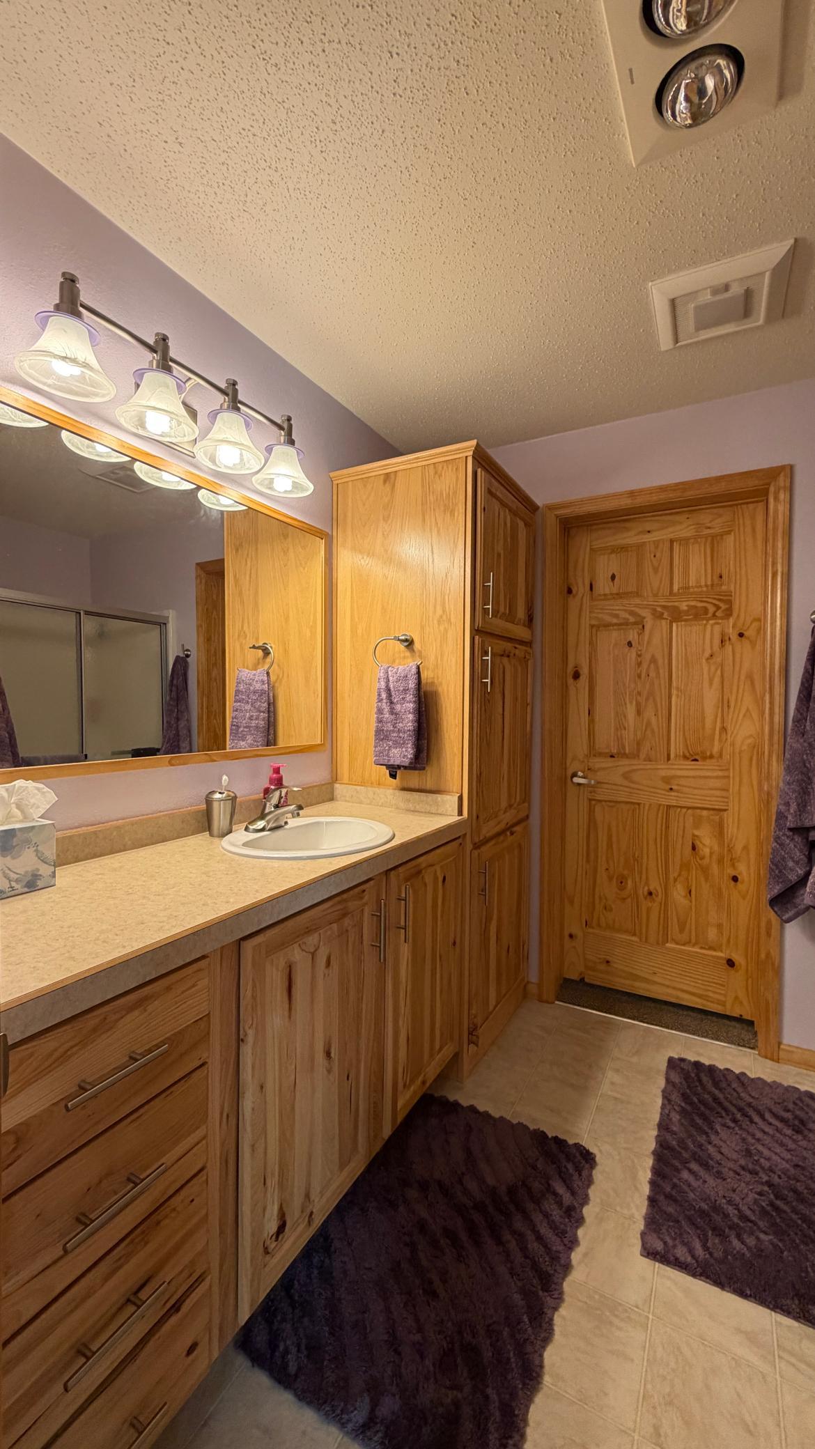 5252 Elmwood Court Ne Property Photo 12