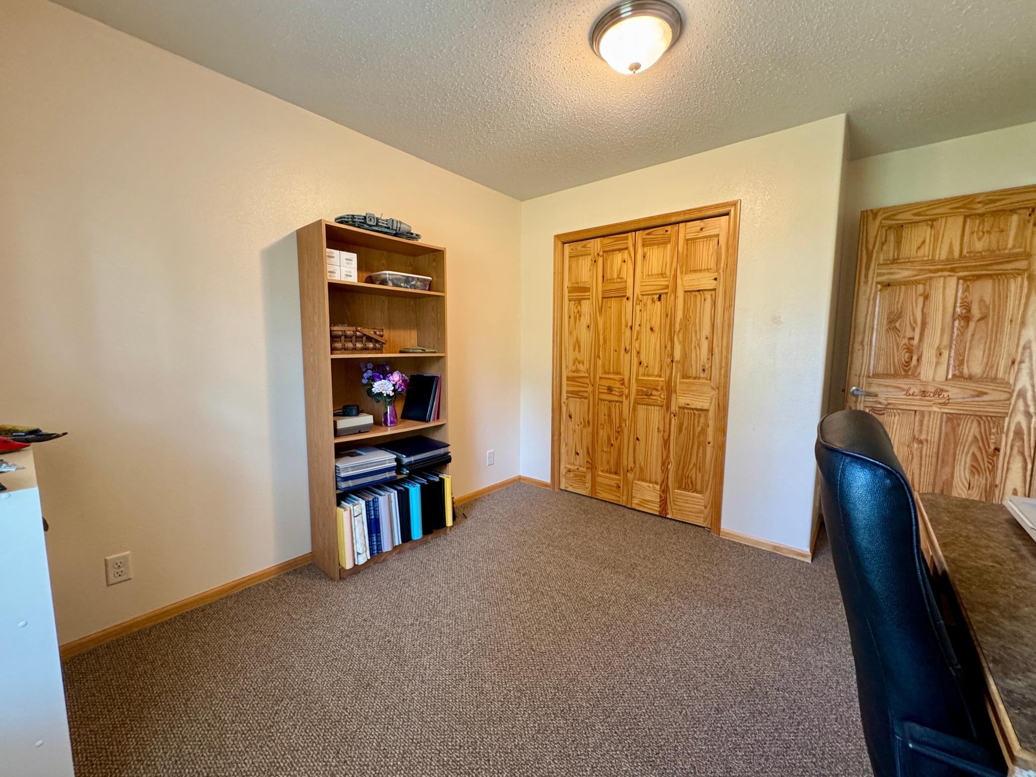 5252 Elmwood Court Ne Property Photo 17